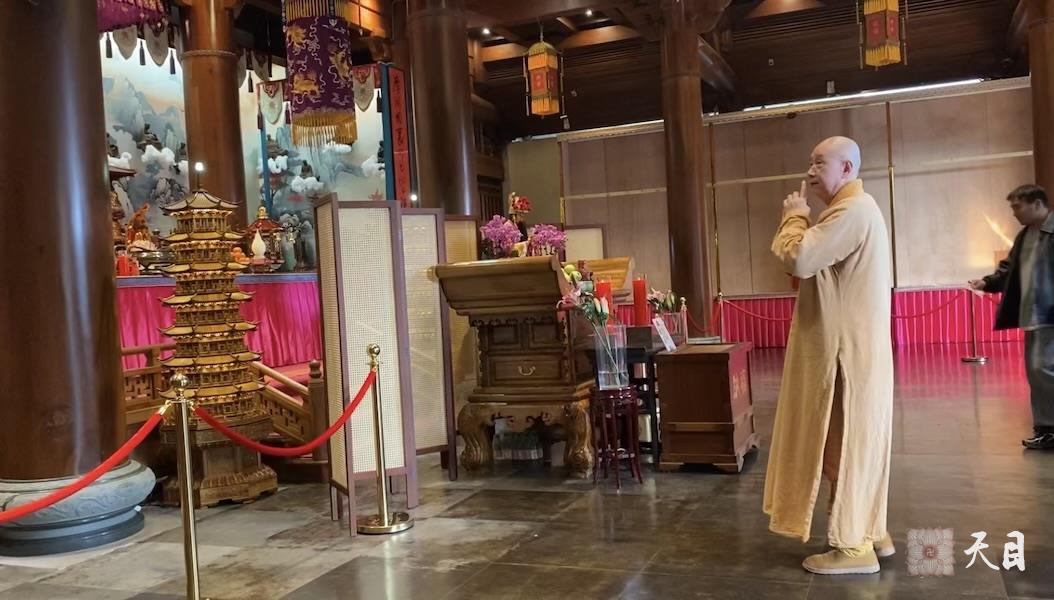 20260327圣观法师在厦门南普陀寺过堂给信众表法