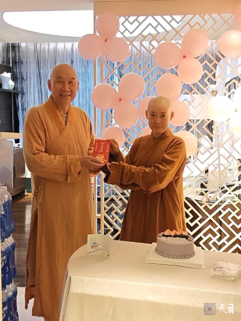 20260112圣观法师在厦门艾美加持果实法师生日2